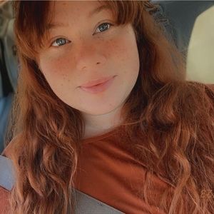 Meet your Posher, Erin nicole